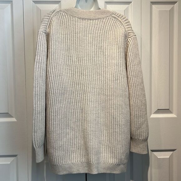 Aritzia Babaton Cream Cable Knit Oversized 100% Merino Wool Roger Sweater Size M - Picture 7 of 12